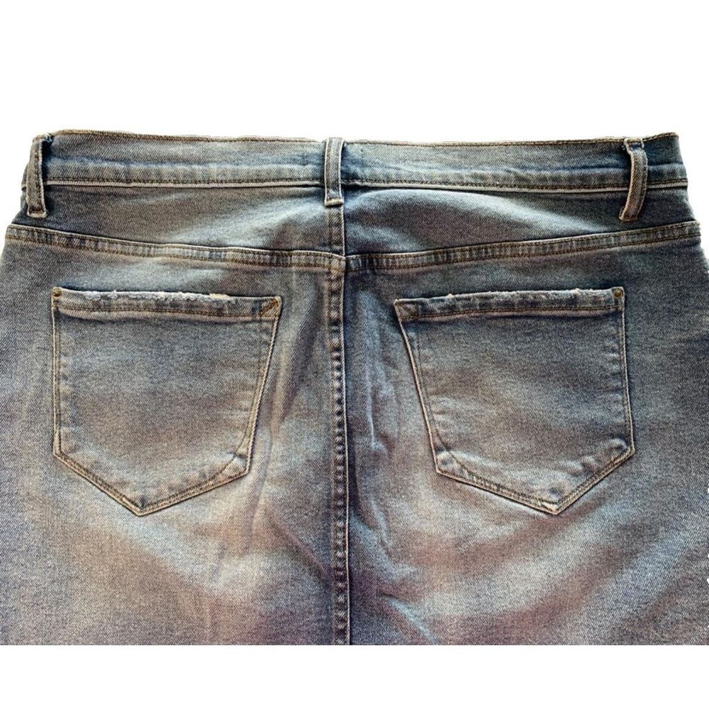 Kensie Jeans Frayed Mini Skirt Women’s Size 6/28 Light Blue Distressed Buttons - Picture 6 of 10